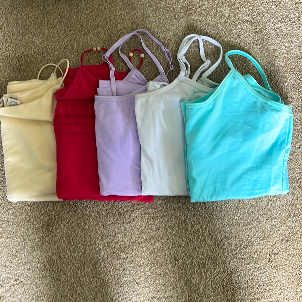 Medium camisoles. Great condition.